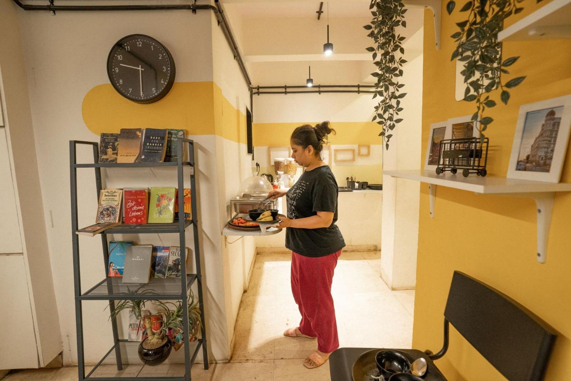 Locomo Express - Stay Work Eat Mumbai Eksteriør bilde